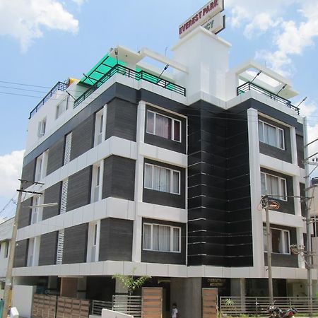 Everestparkresidency Hotel Tiruchirappalli Екстериор снимка
