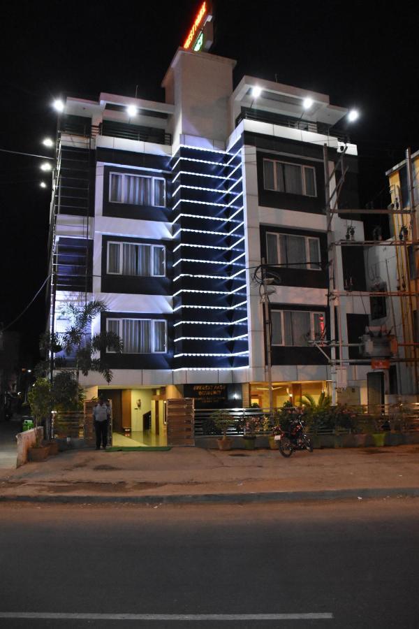Everestparkresidency Hotel Tiruchirappalli Екстериор снимка