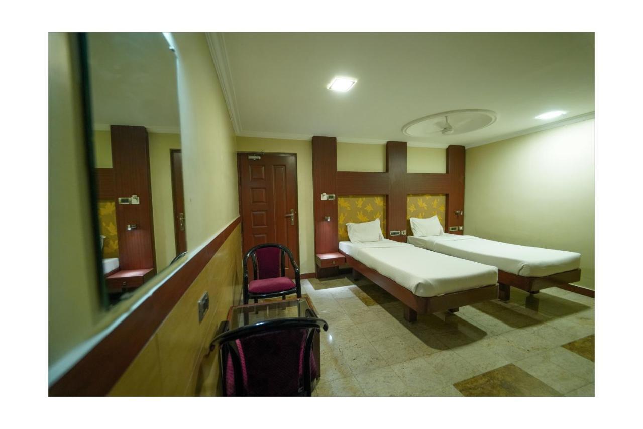 Everestparkresidency Hotel Tiruchirappalli Екстериор снимка
