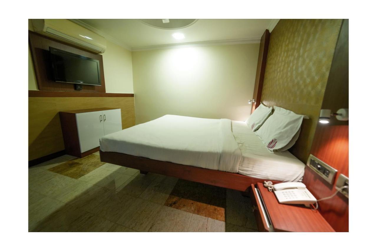 Everestparkresidency Hotel Tiruchirappalli Екстериор снимка